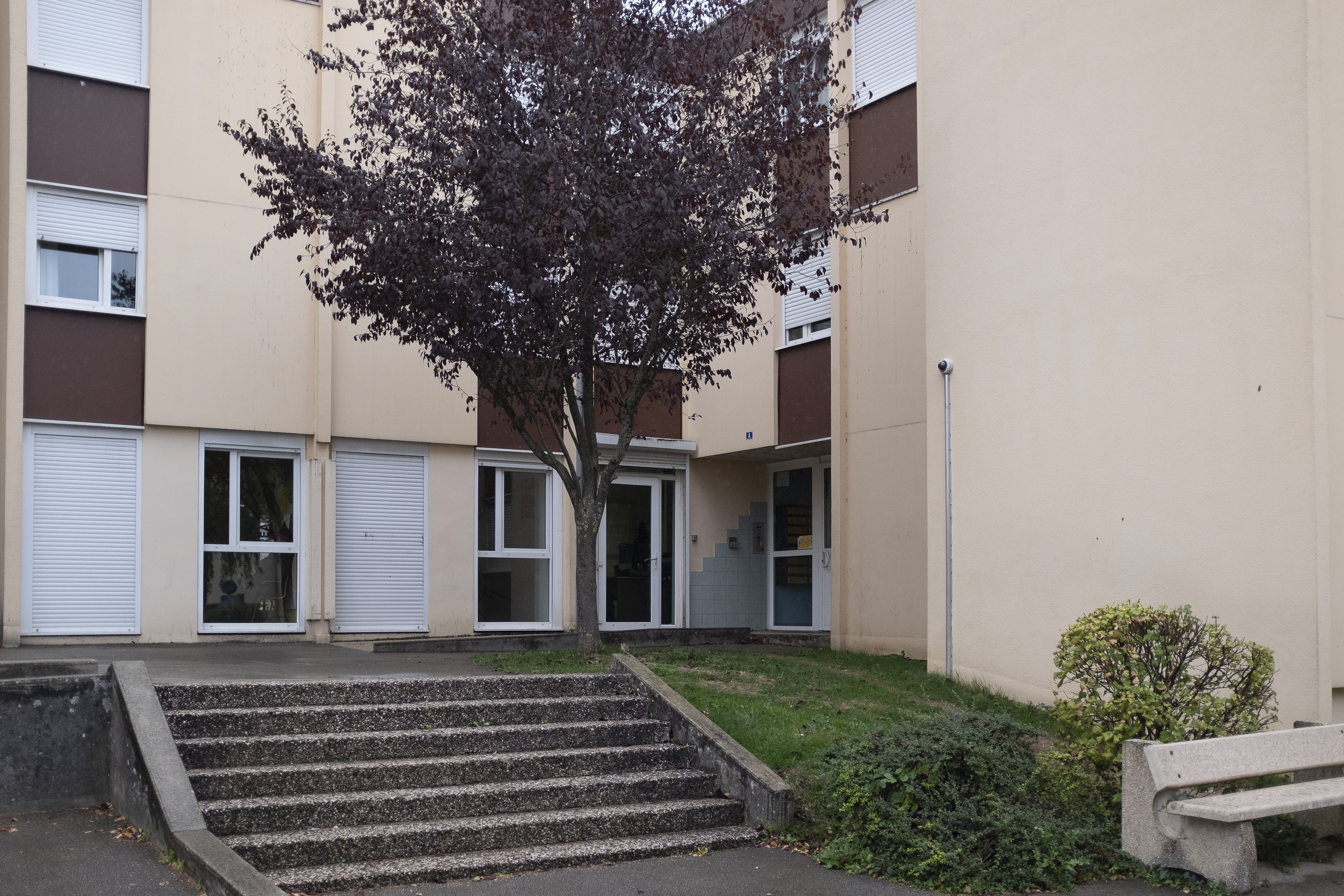 Photo de l'entrée d'un logement social